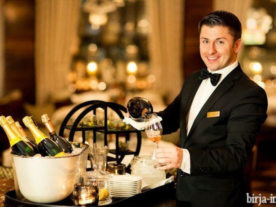 Room Service ( 24hrs )